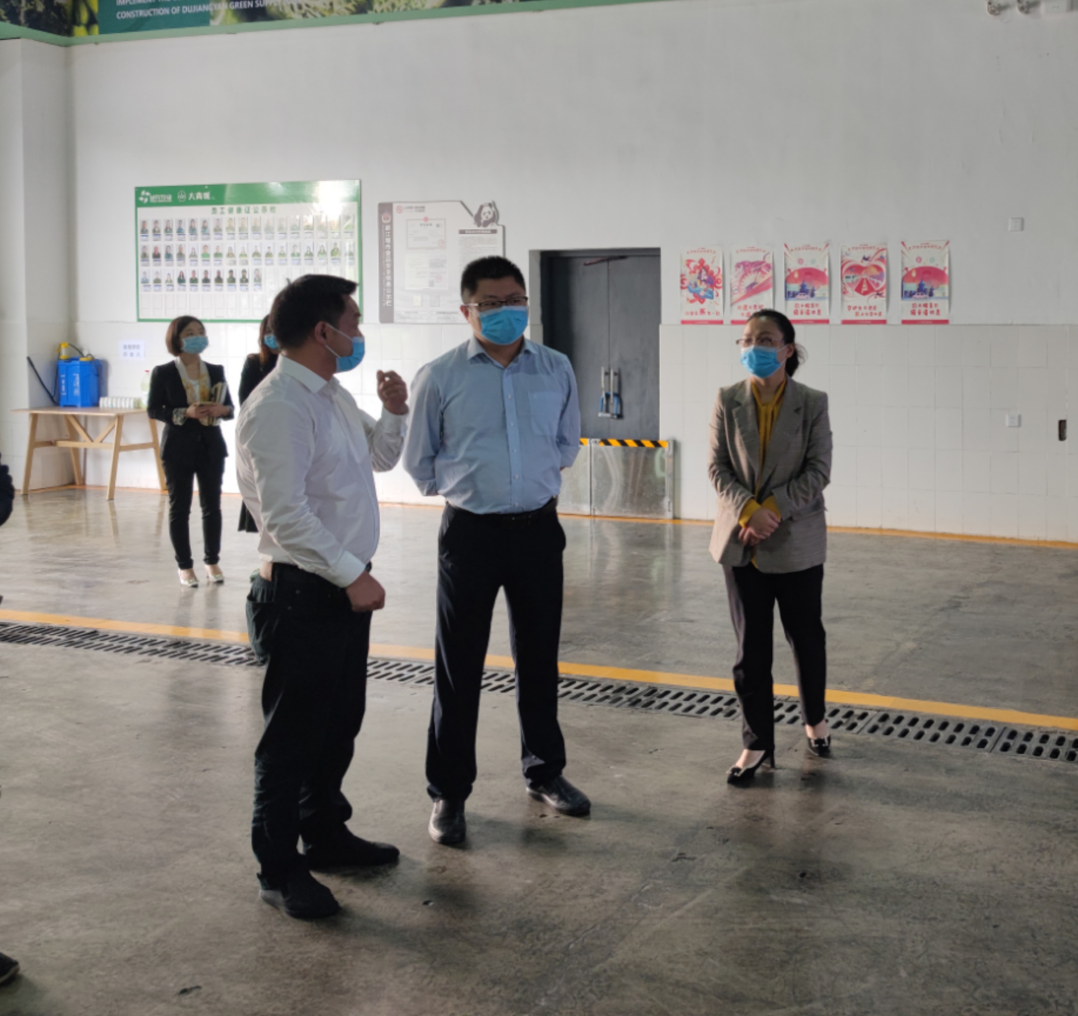 1664502560128269.jpg 1664502560128269.jpg