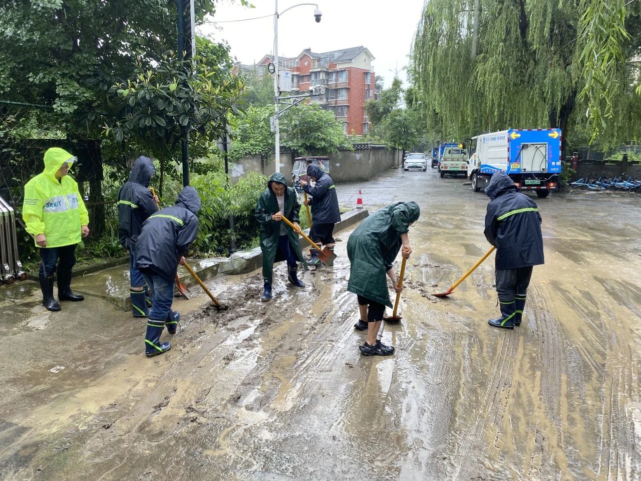 1721872131778918.jpg 70f44714d3d031224fb2ca312378304b.jpg